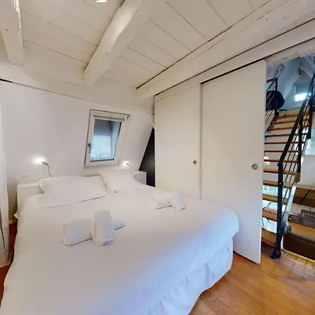 Le Lohkaes - Loft Triplex Ultra Design Petite France Apartment *