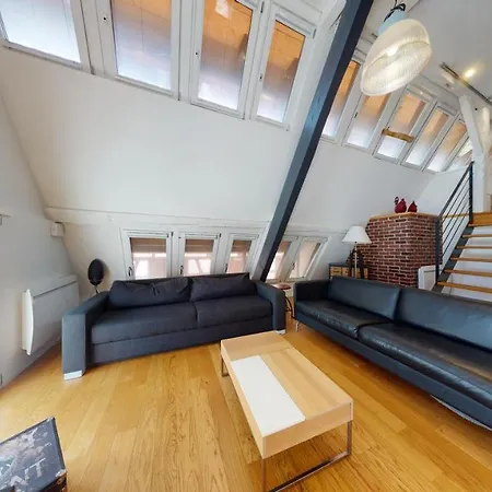 Le Lohkaes - Loft Triplex Ultra Design Petite France Apartment *